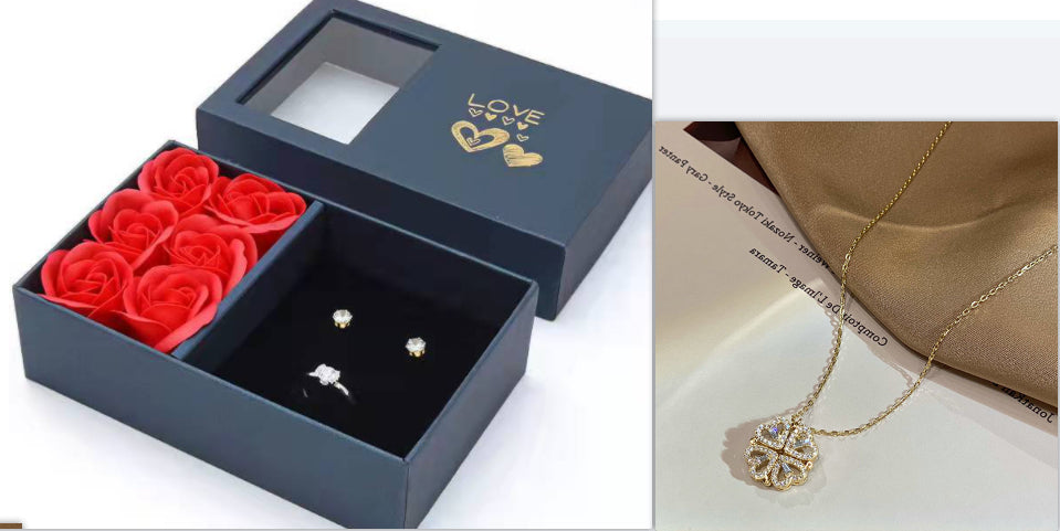 Collar de trébol de cuatro hojas con forma de corazón plegable magnético